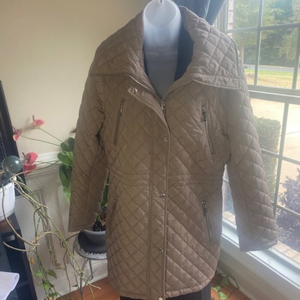 Calvin Klein Quilted Hooded Puffer Jacket - Tan/brown, size L